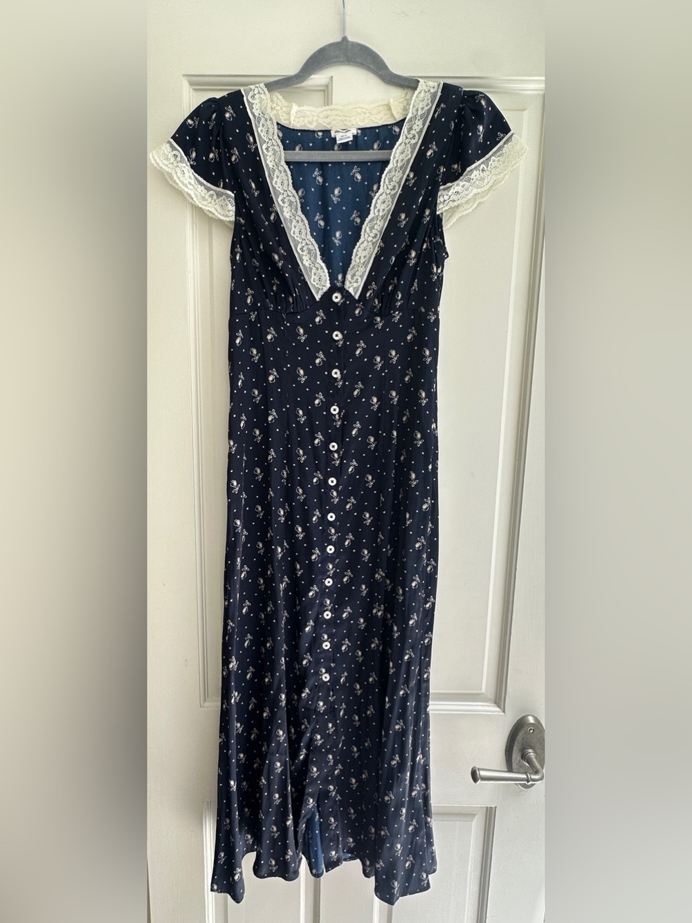 Kimchi Blue Navy Lace-Trim Button-Front Midi Dress - Picture 6 of 8